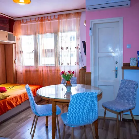 D Apartment *