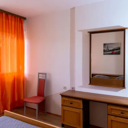 D Apartment *